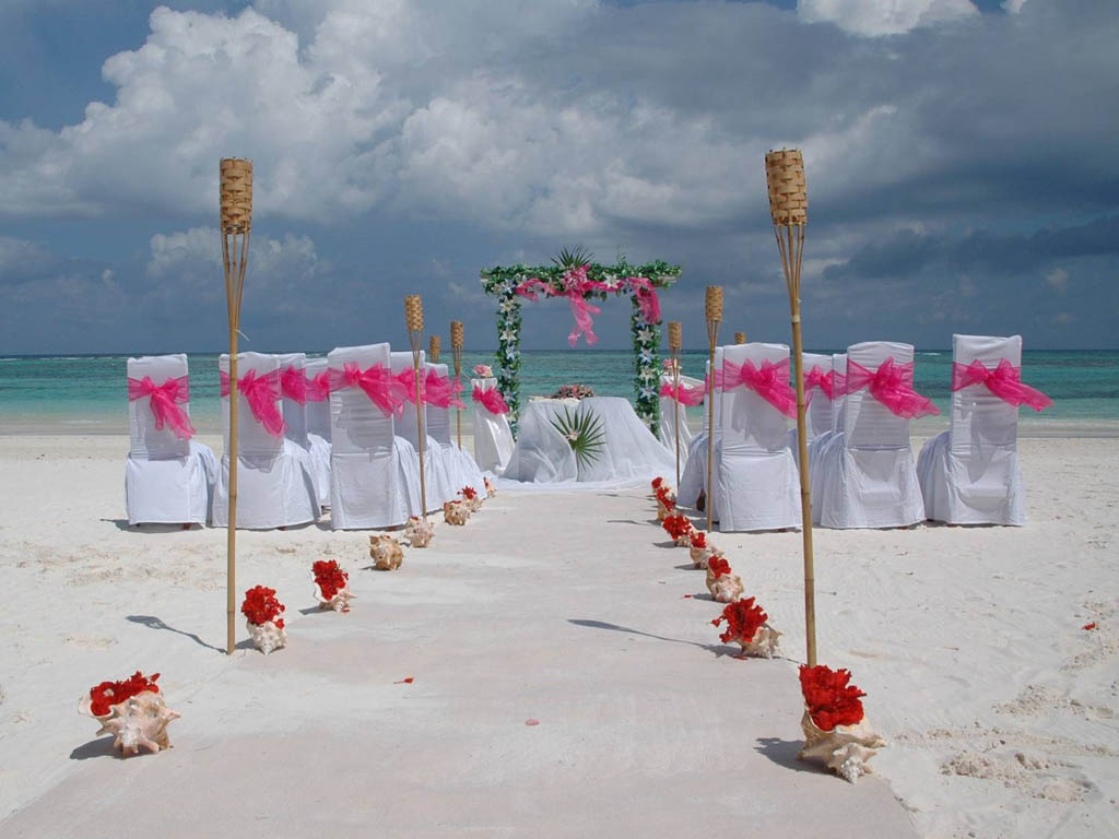 &copy; Akumal Beach Resort